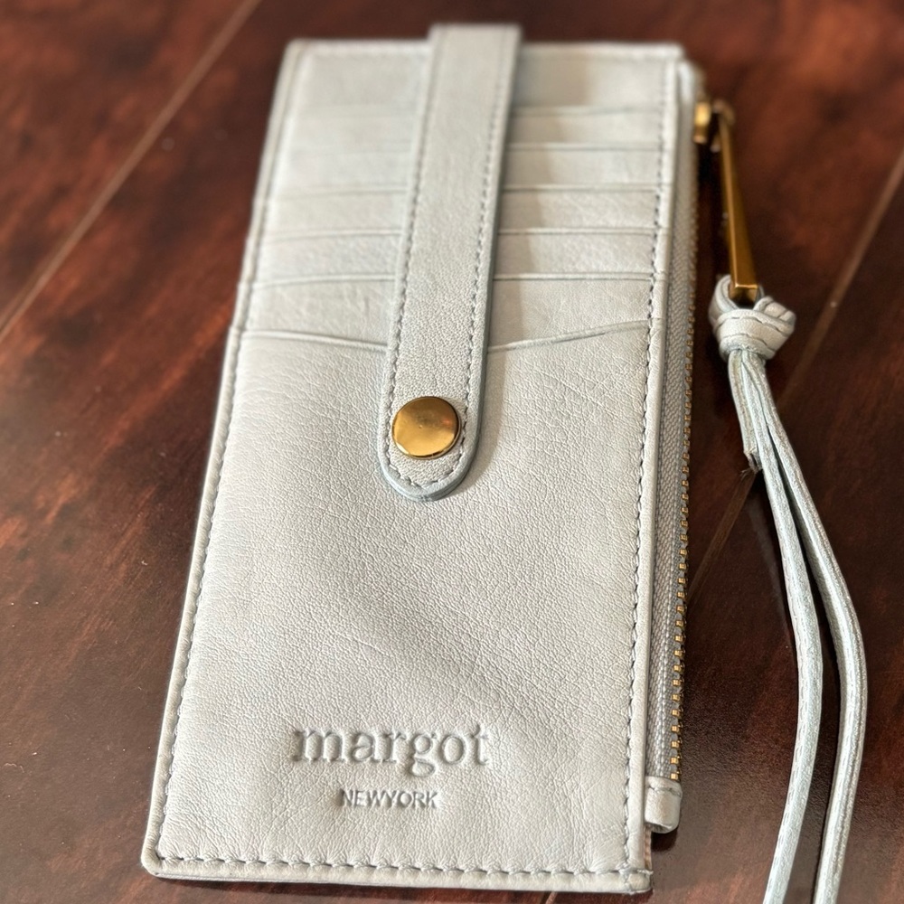 Margot New York Light Aqua Blue Leather Wallet - Picture 4 of 12